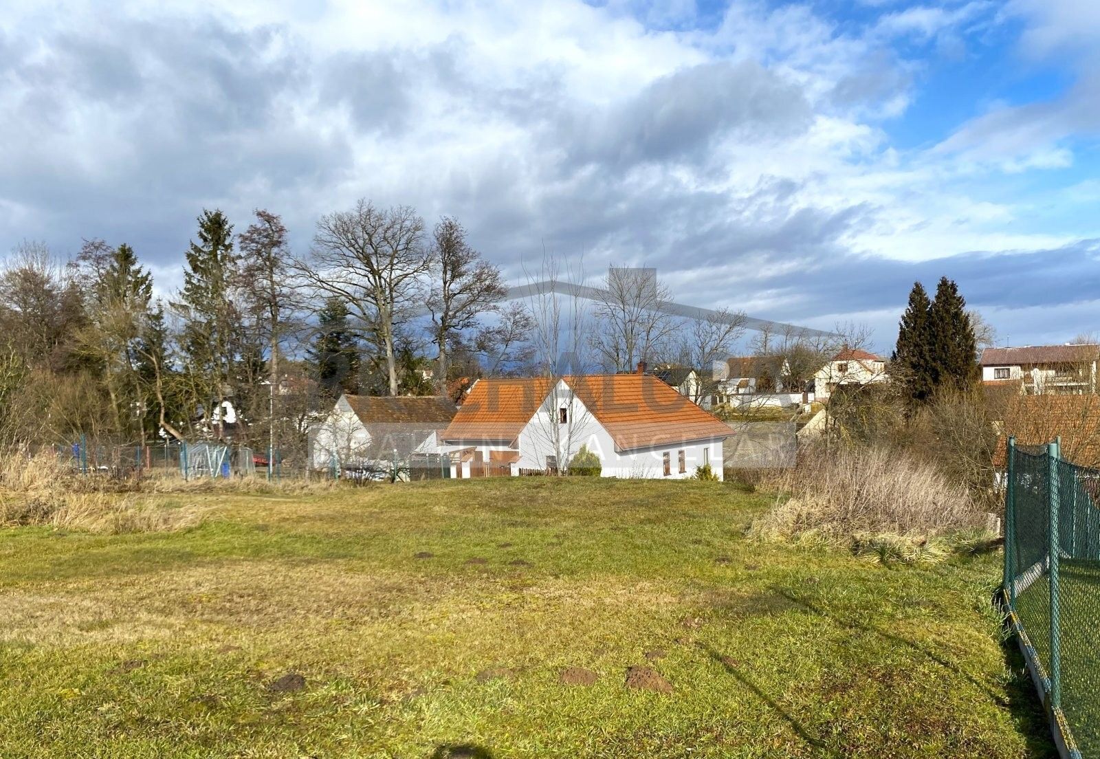 Prodej pozemek pro bydlení - Hůrky, Lišov, 1 531 m²