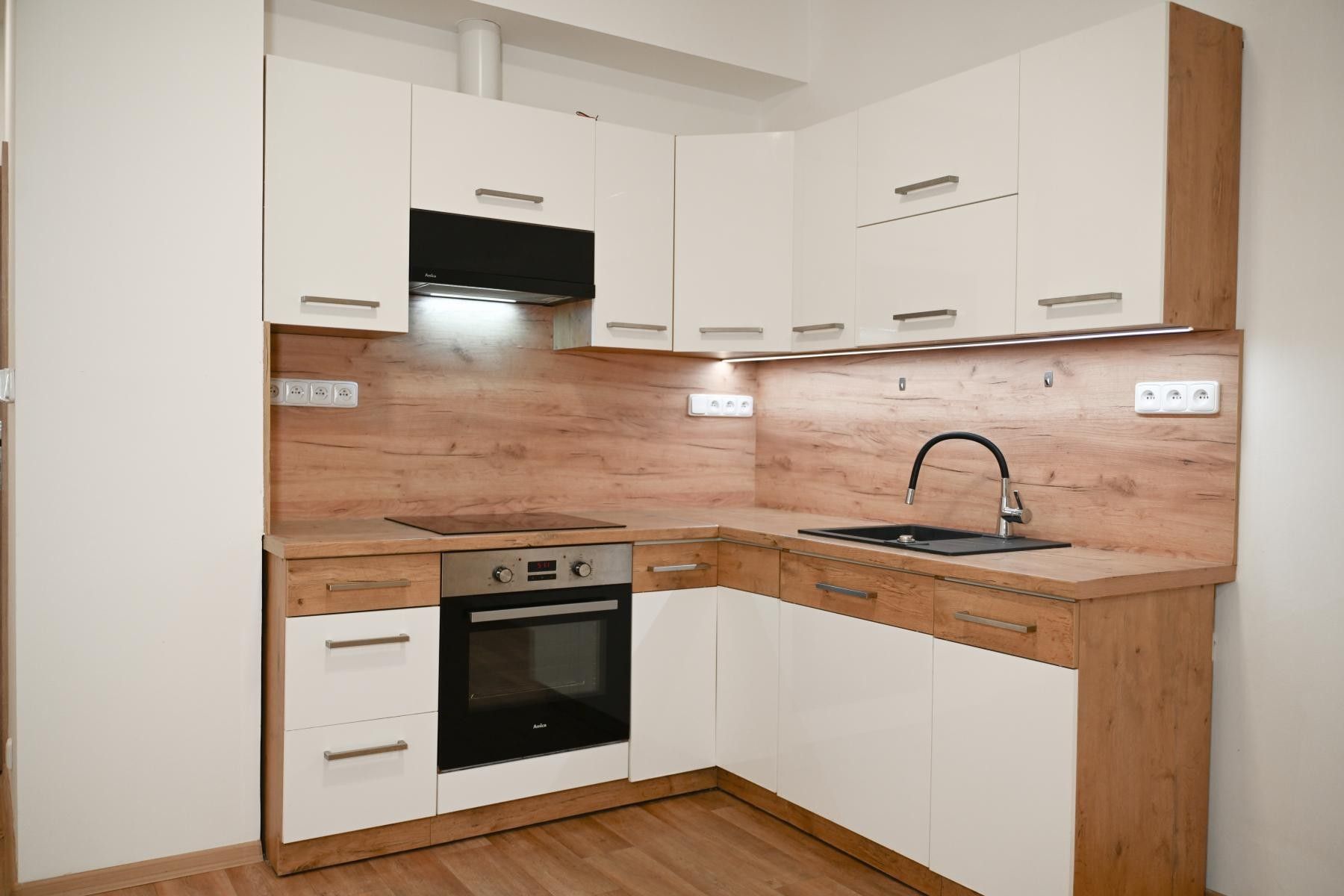 2+kk, Družstevní, Praha, 45 m²