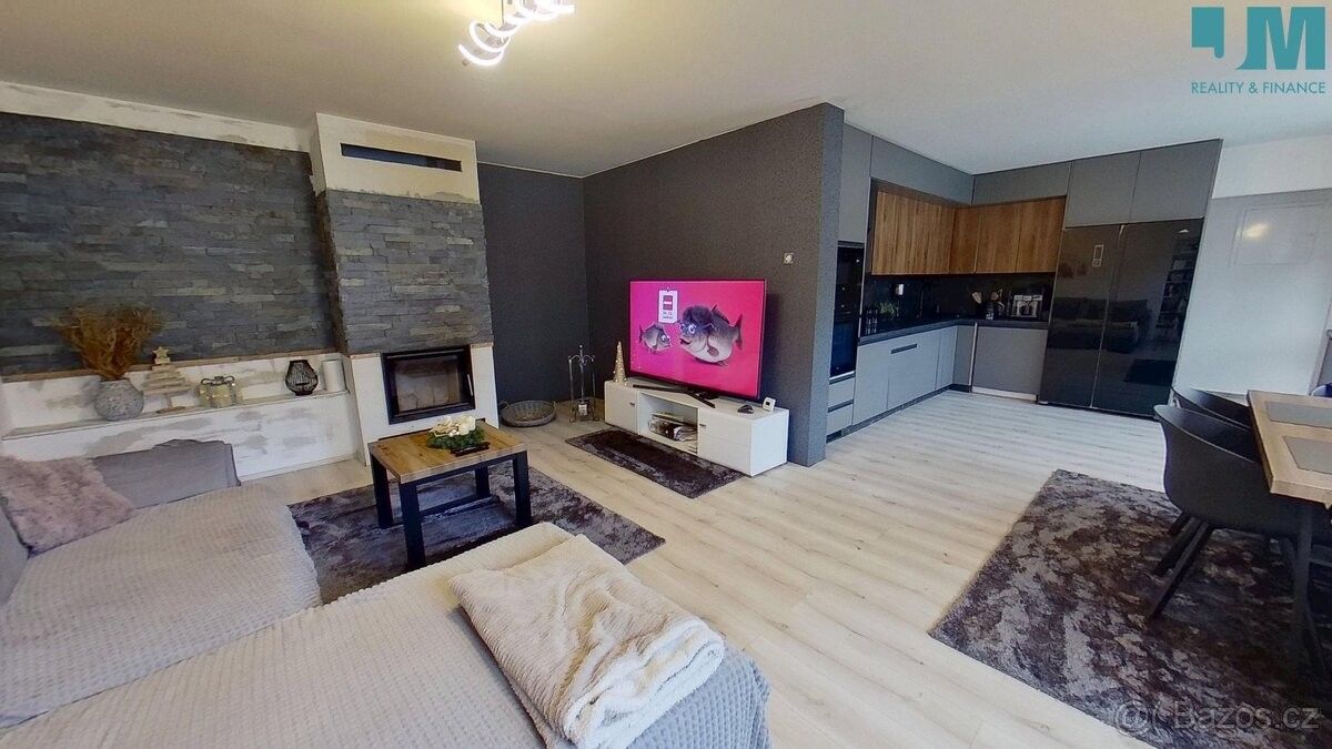 Rodinné domy, Valeč u Hrotovic, 675 53