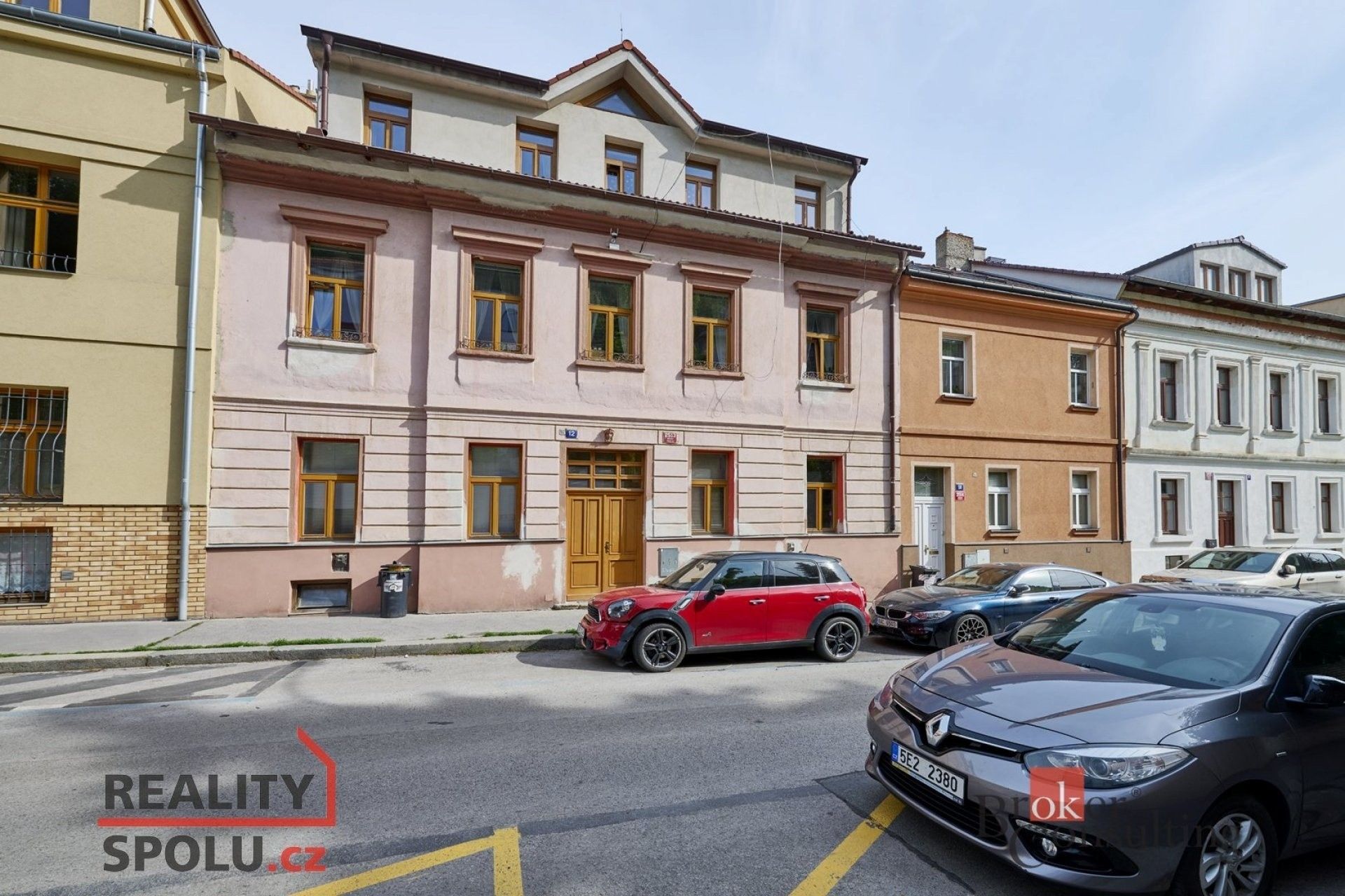 Prodej rodinný dům - Holubova, Praha, 450 m²