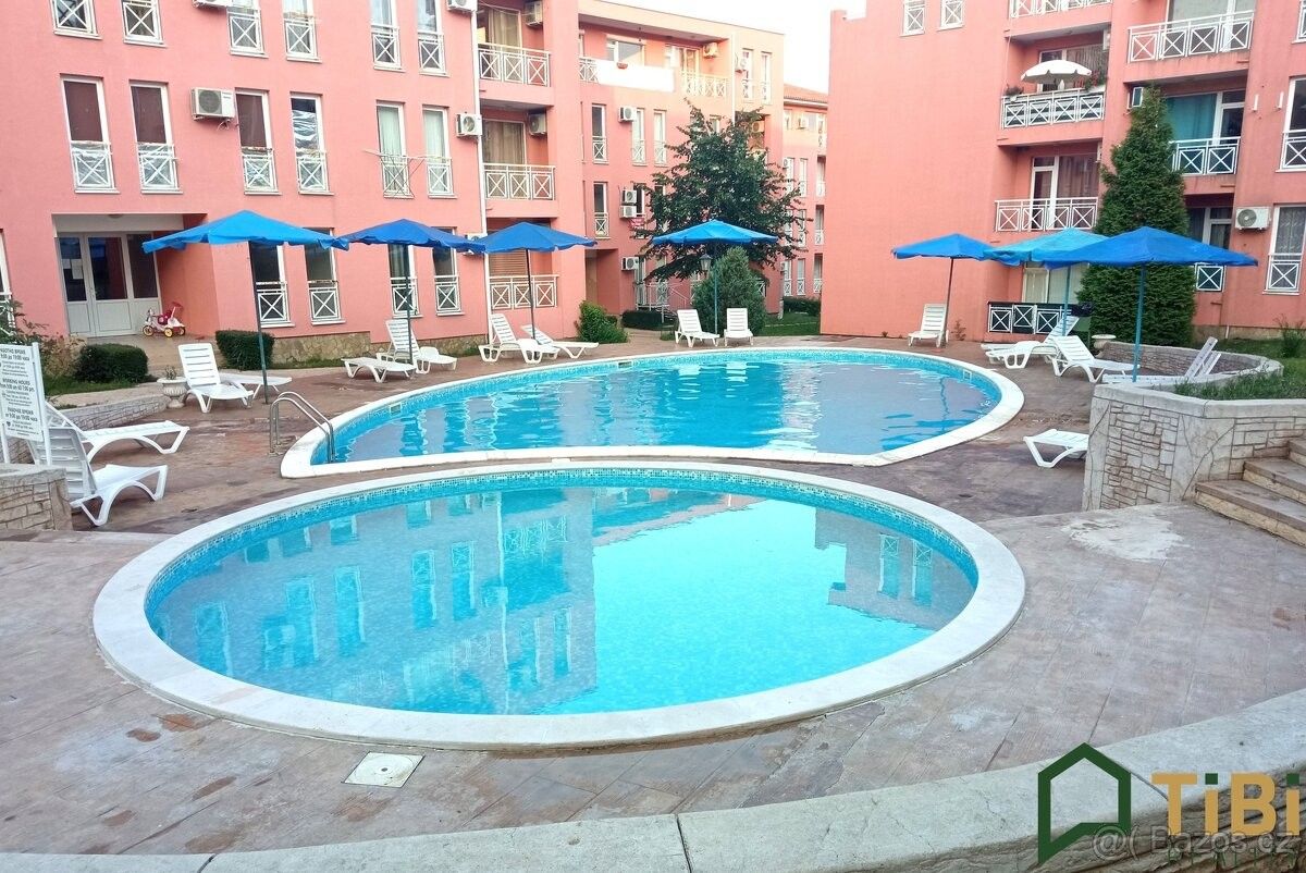 Byty, 987 66, Zahraničí