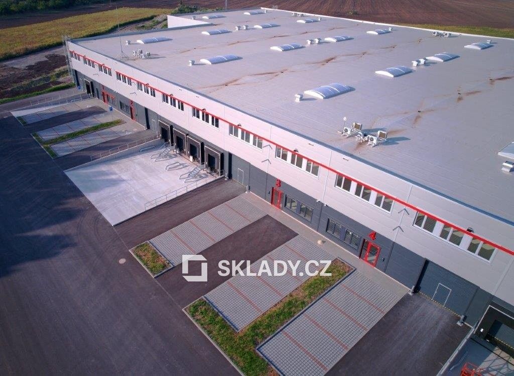 Sklady, Mikulov, 2 000 m²