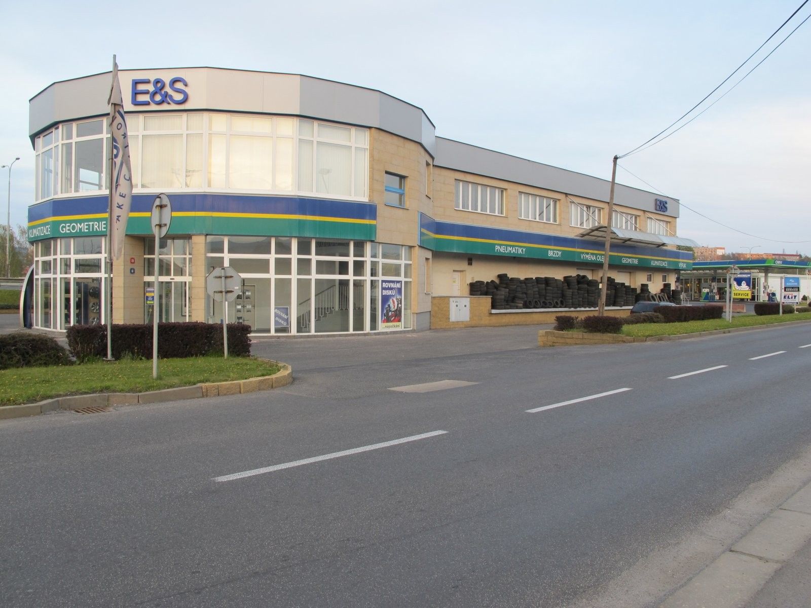 Obchodní prostory, Nákladní, Liberec, 459 m²