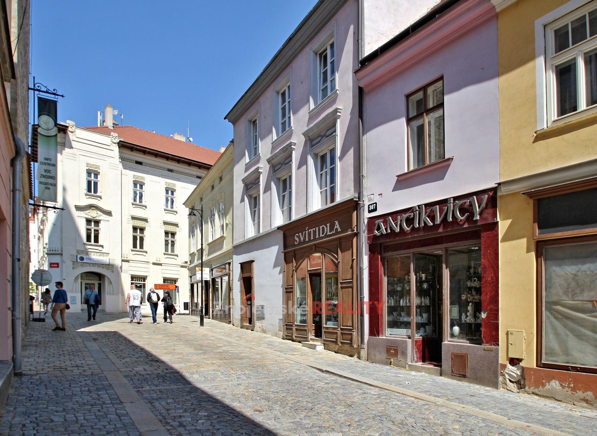 Pronájem obchodní prostory - Kollárova, Znojmo, 110 m²