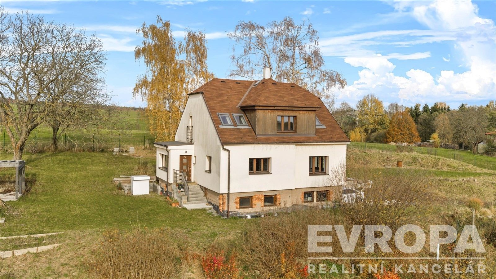 Rodinné domy, Slatina nad Úpou, 143 m²