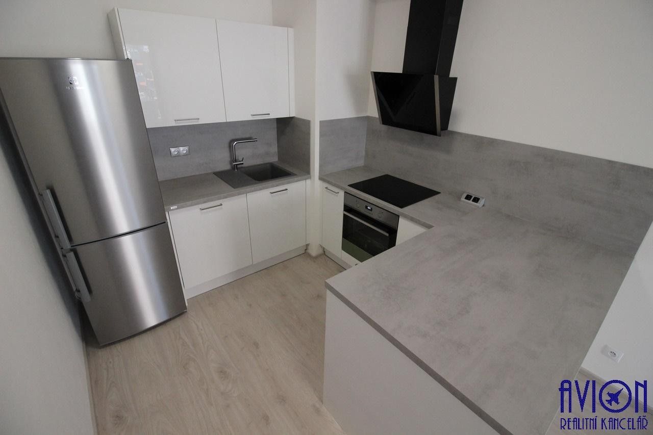 Prodej byt 2+kk - Hlučkova, Praha, 59 m²