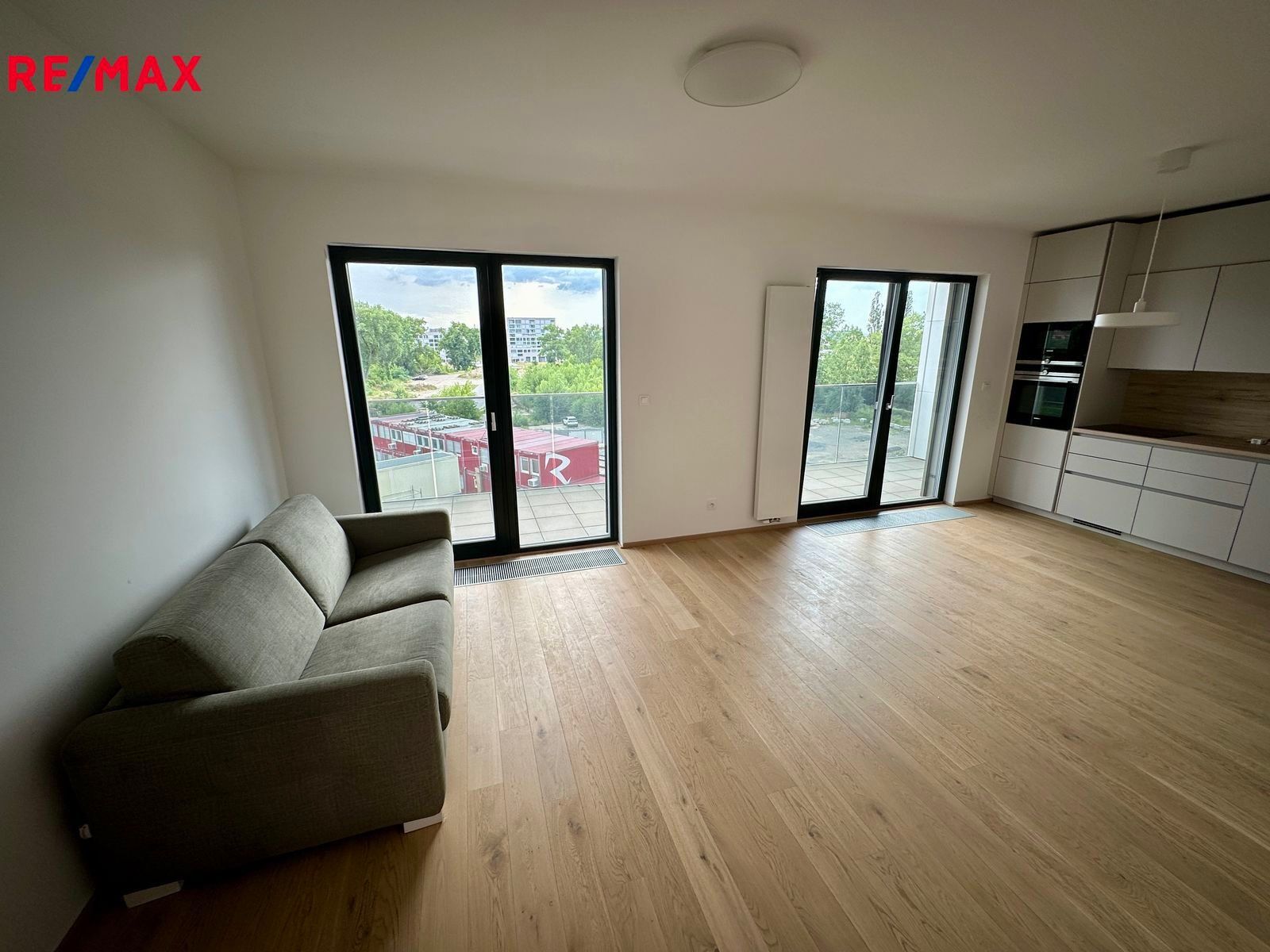 2+kk, Sokolova, Praha, 82 m²