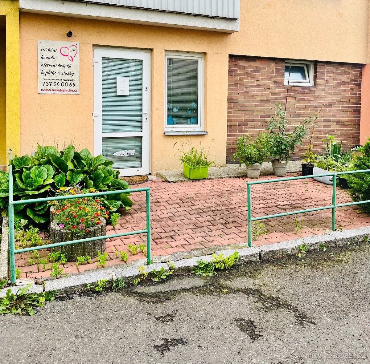 Prodej obchodní prostory - Chomutov, 430 01, 19 m²