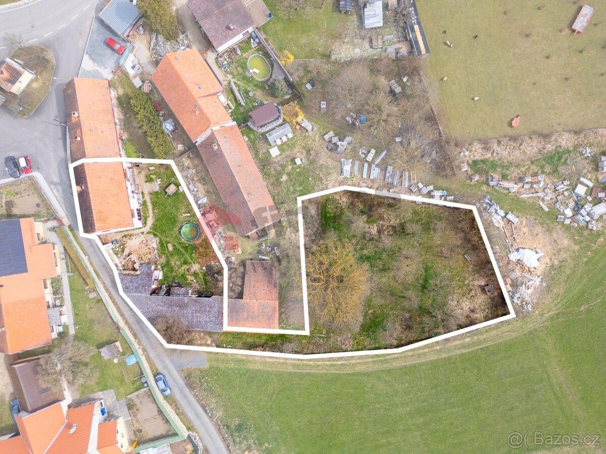 Rodinné domy, Lnáře, 387 42