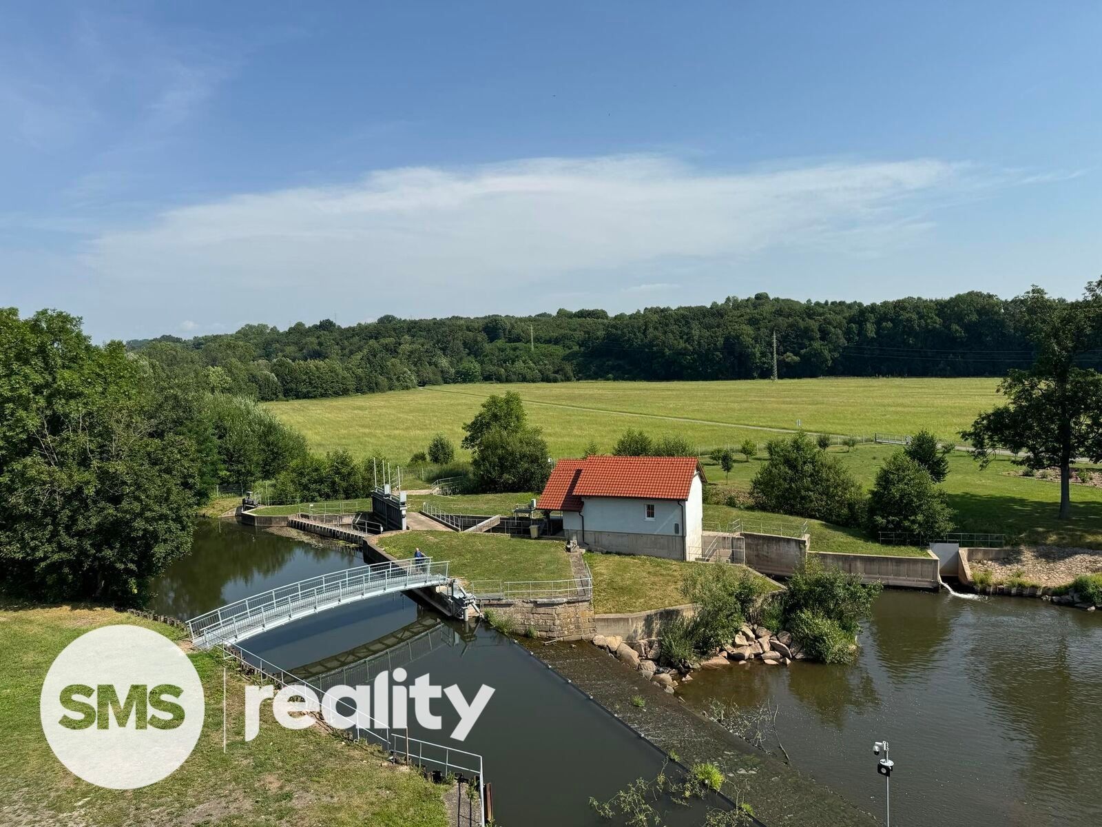 Pronájem obchodní prostory - Heřmanice, 1 050 m²