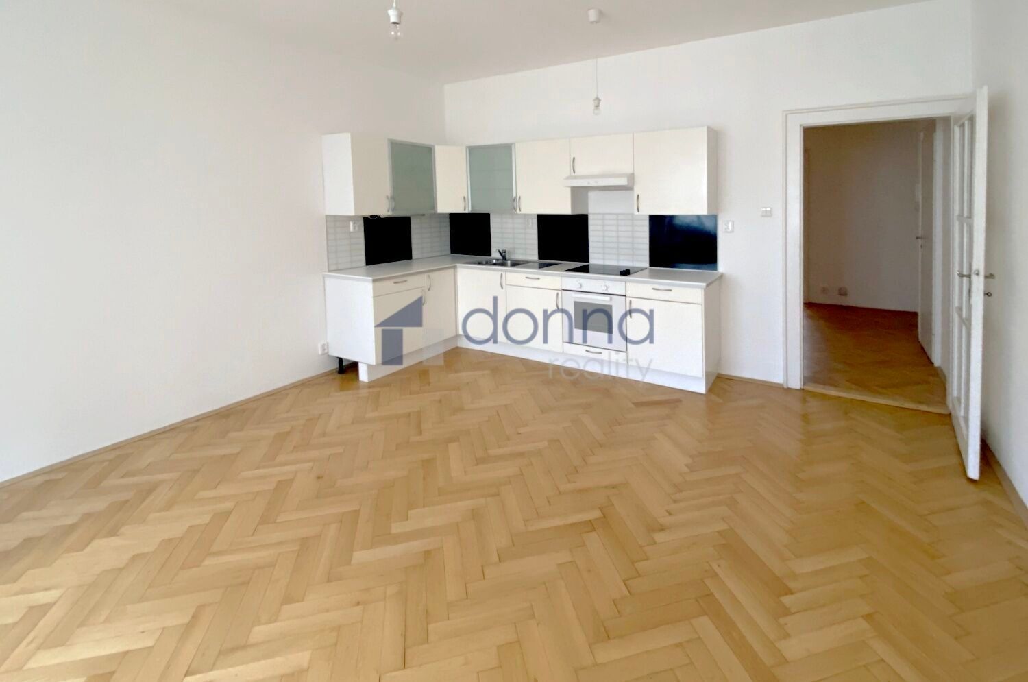 Pronájem byt 2+kk - Hradecká, Praha, 63 m²