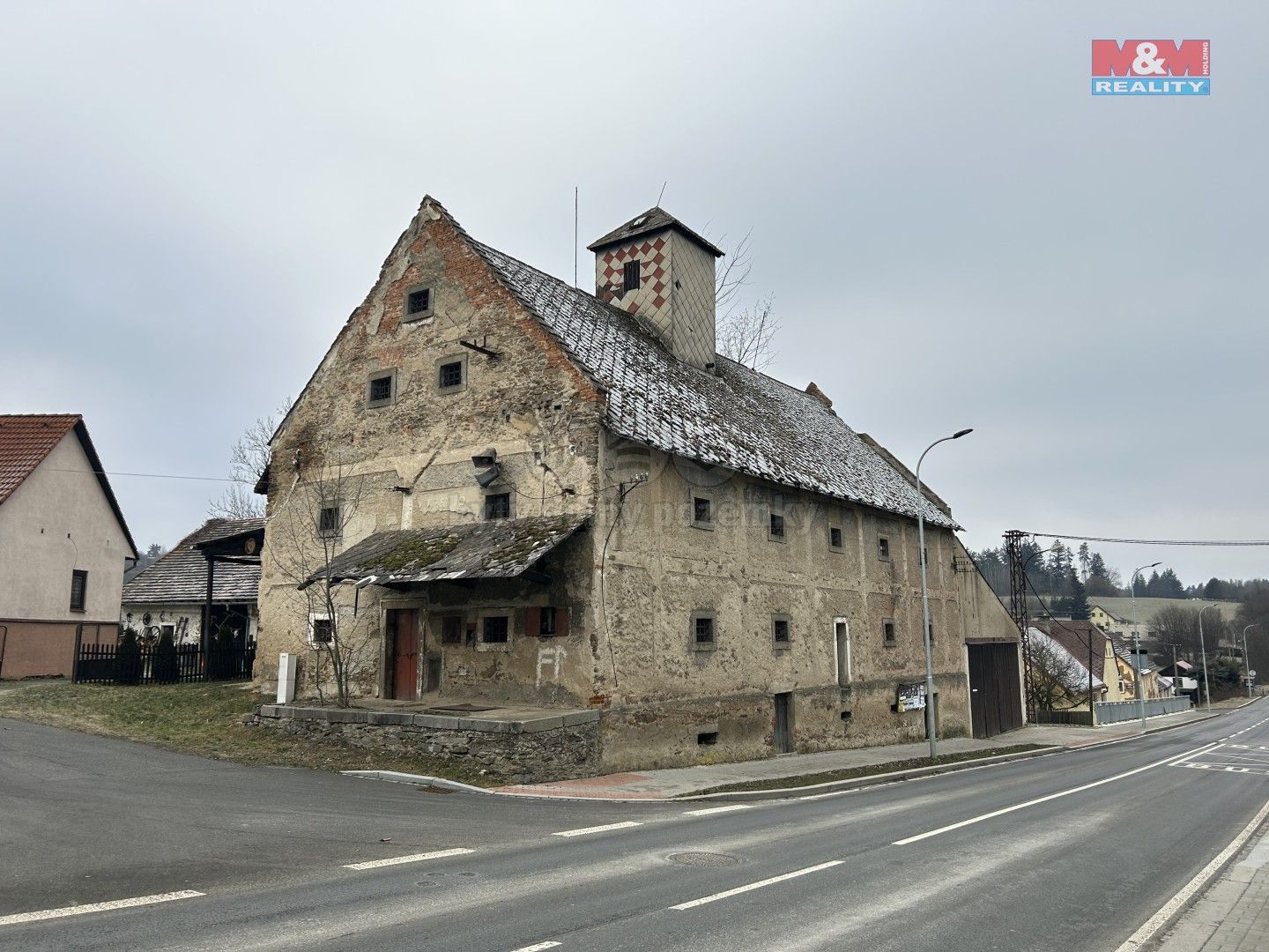 Obchodní prostory, Beskydy, 295 m²