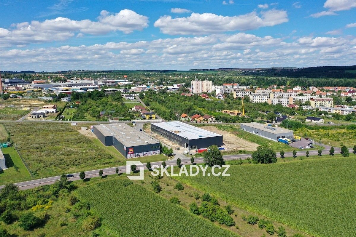 Sklady, Znojmo, 4 000 m²