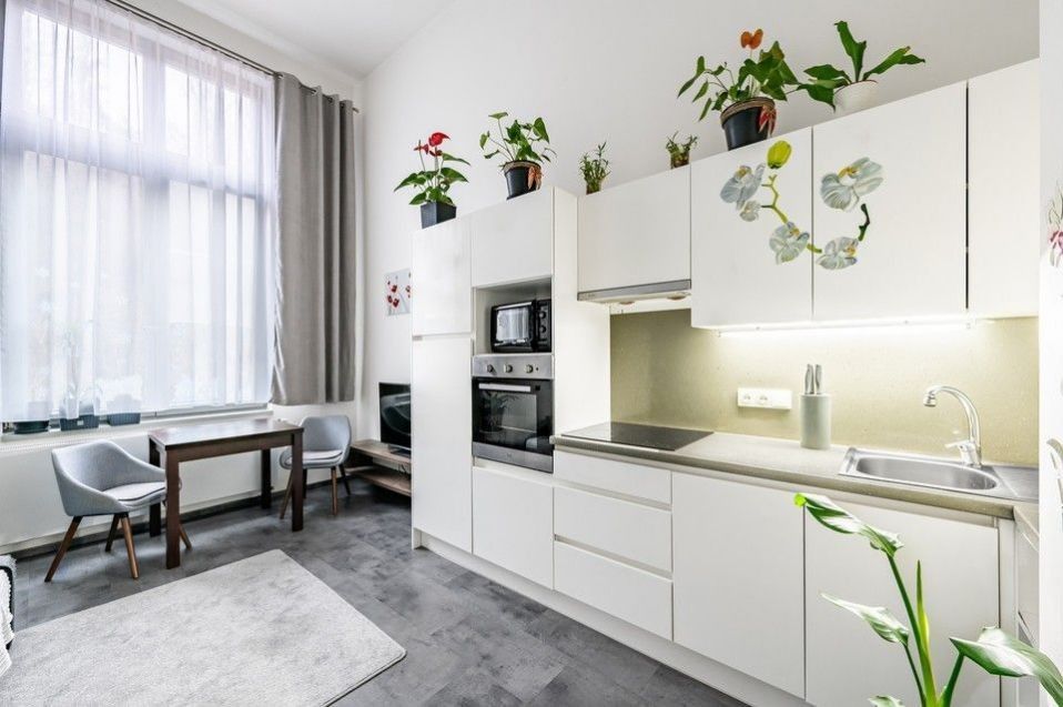 Prodej byt 2+kk - Koněvova, Praha, 35 m²