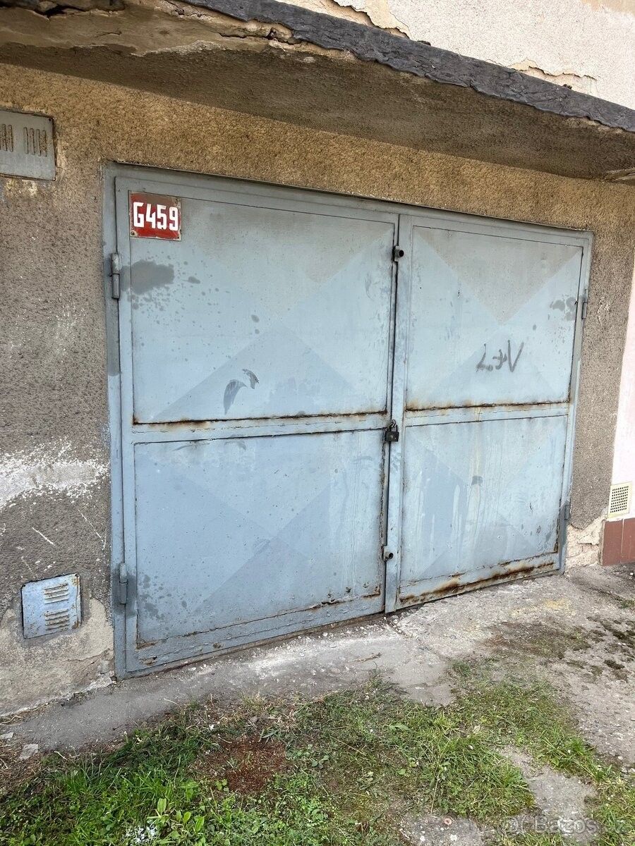 Garáže, Lovosice, 410 02