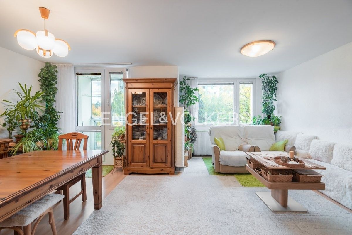 3+kk, Zdiměřická, Praha, 70 m²