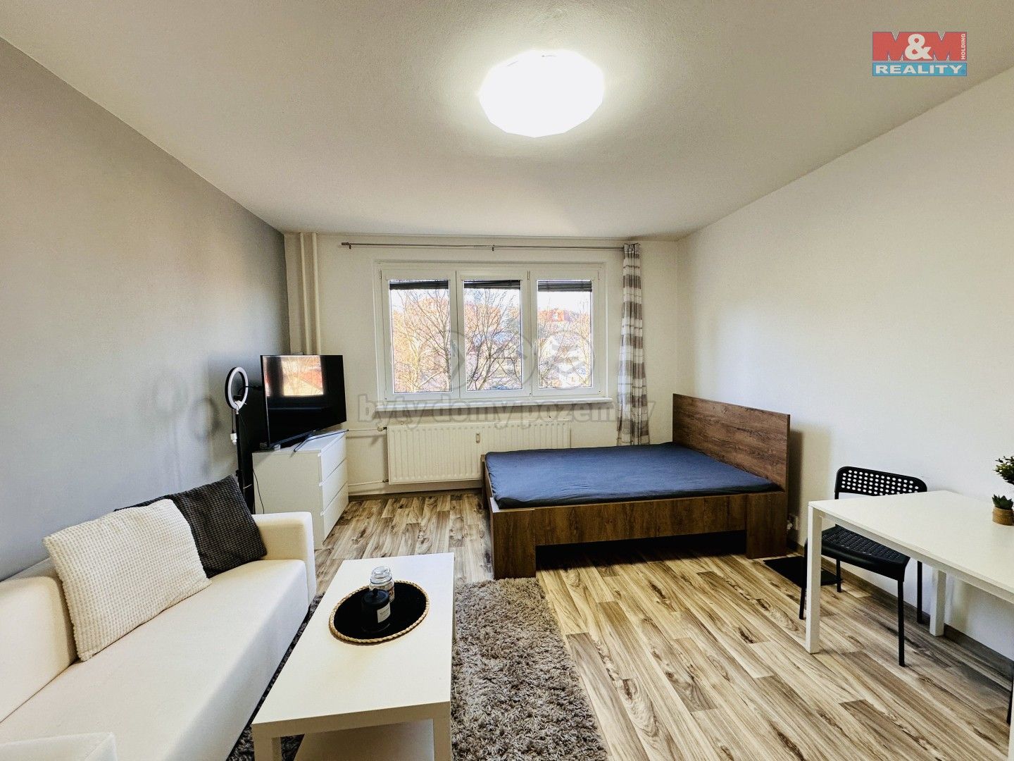 Pronájem byt 1+kk - Jizerská, Jablonec nad Nisou, 27 m²