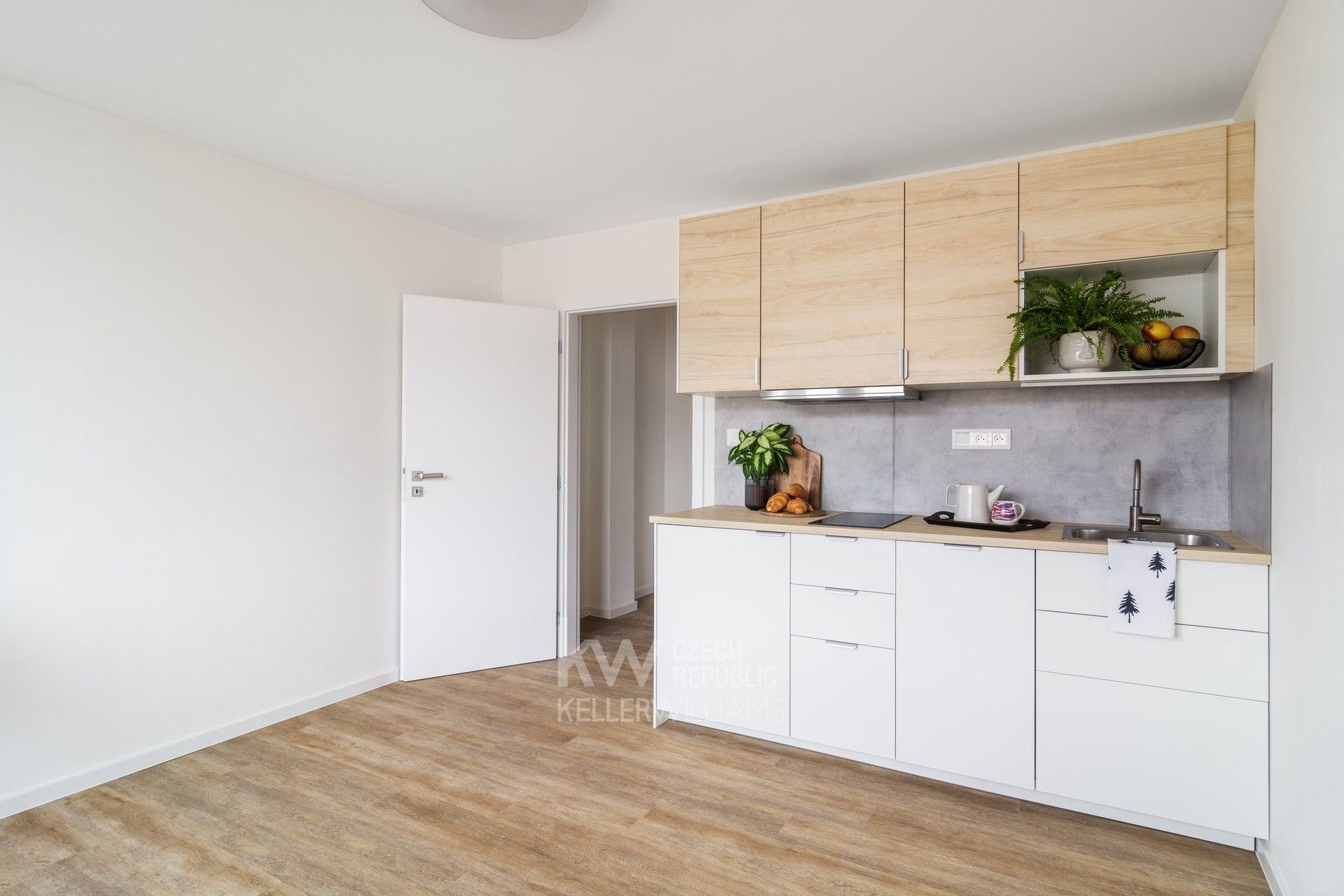 2+kk, Hurbanova, Praha, 34 m²