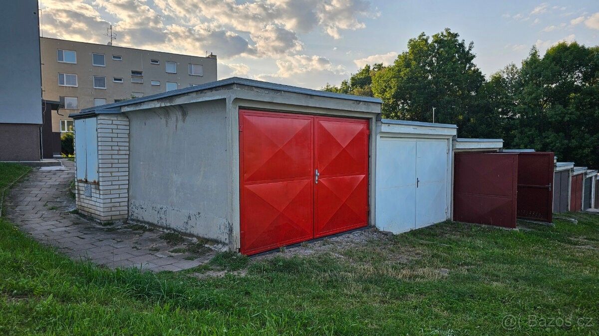 Prodej garáž - Deštná, 679 61