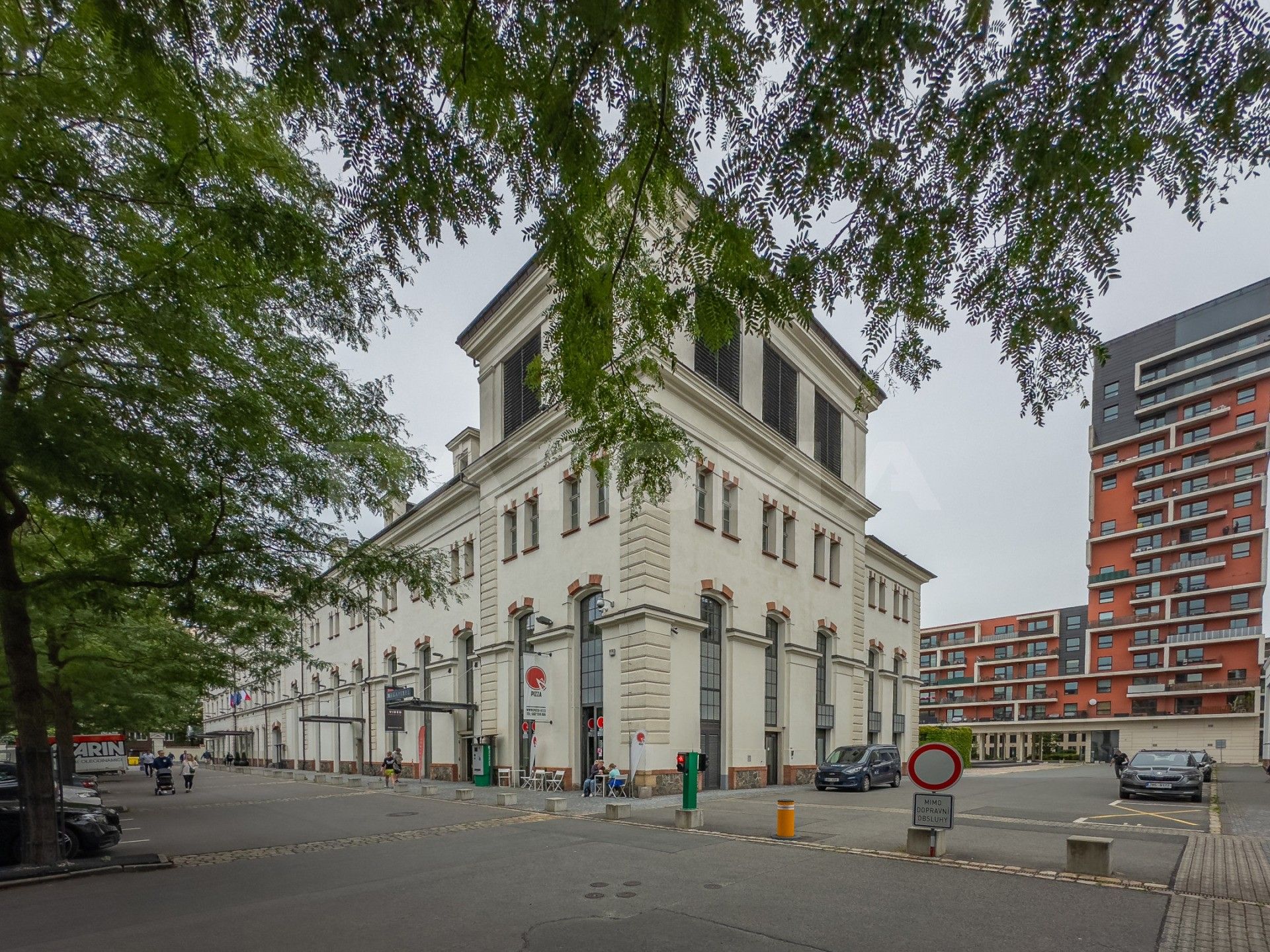 Kanceláře, U průhonu, Praha, 350 m²