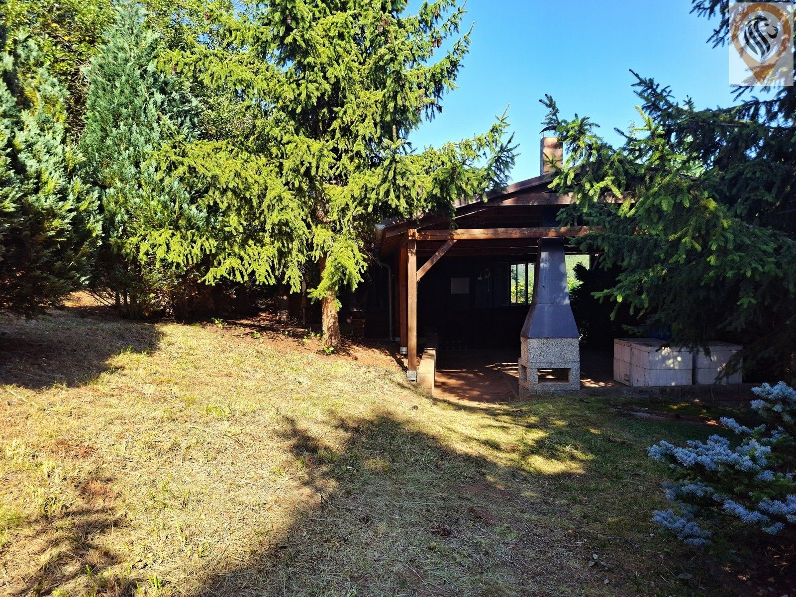 Chaty, Pnětluky, 42 m²