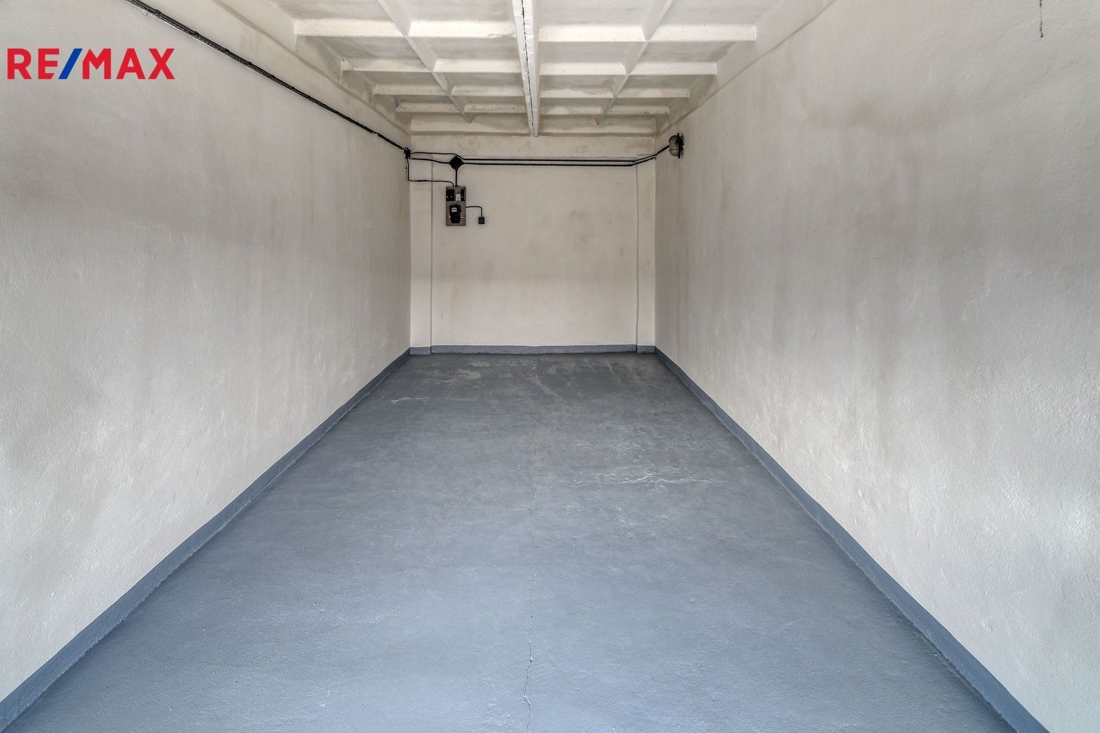 Garáže, Kolín, 18 m²