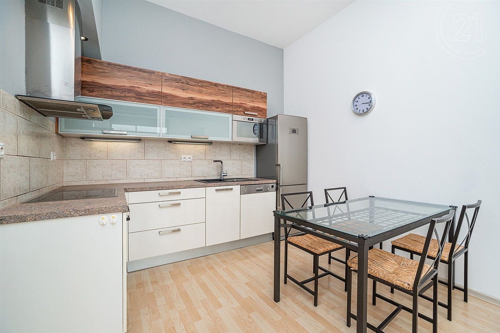 2+kk, Athénská, Praha, 64 m²