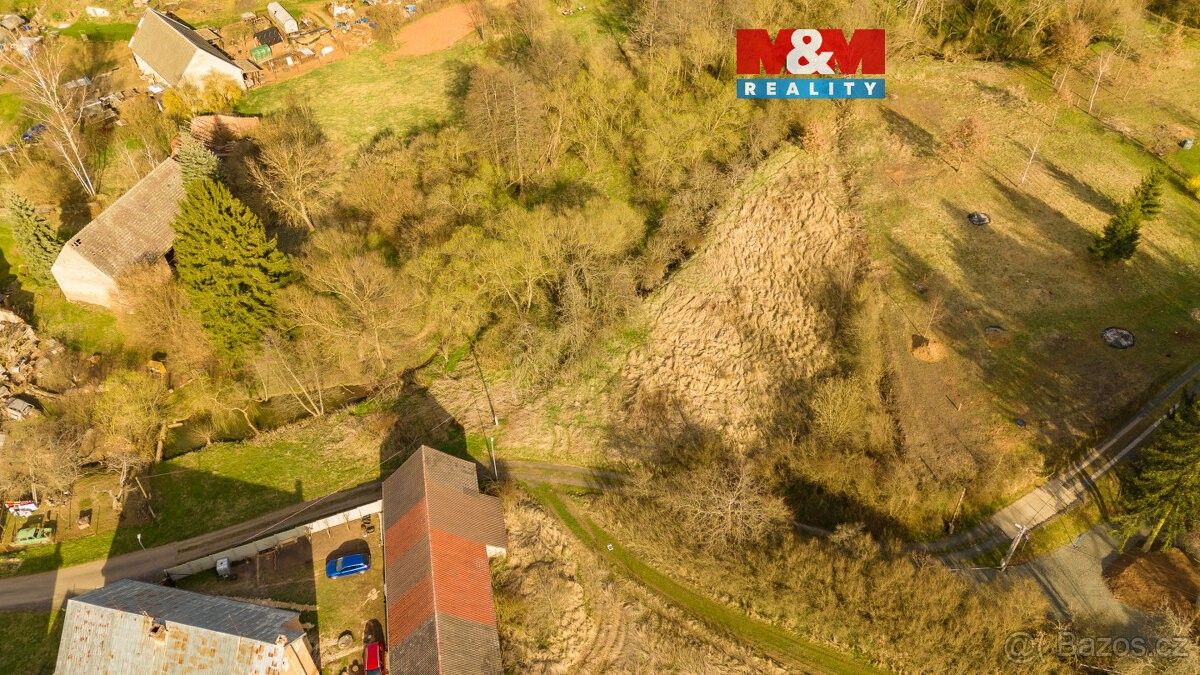 Prodej pozemek pro bydlení - Bitozeves, 438 01