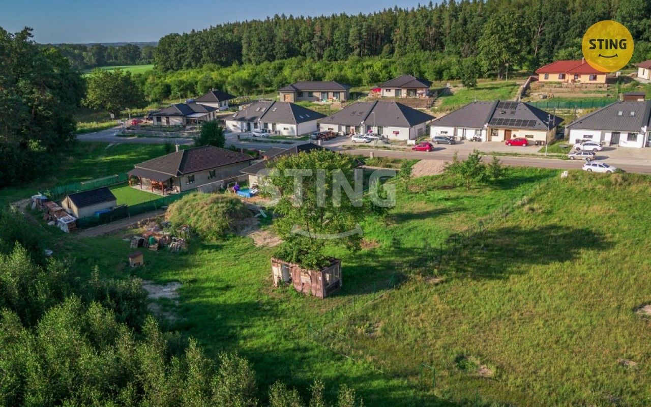 Prodej pozemek pro bydlení - Klenovka, Přelouč, 1 333 m²