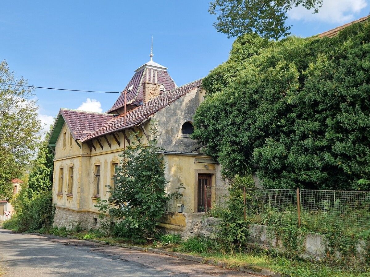 Prodej dům - Holice v Čechách, 534 01, 8 000 m²