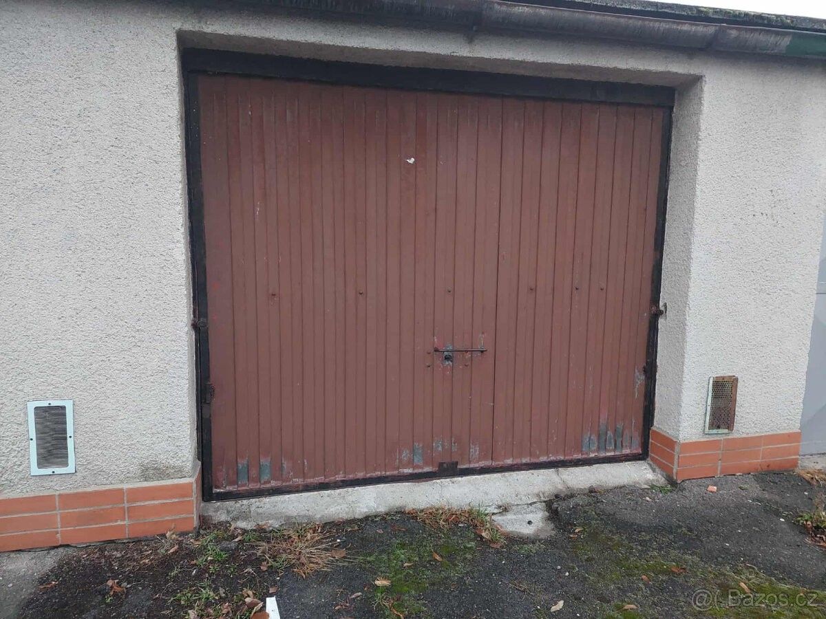 Garáže, Ostrava, 703 00