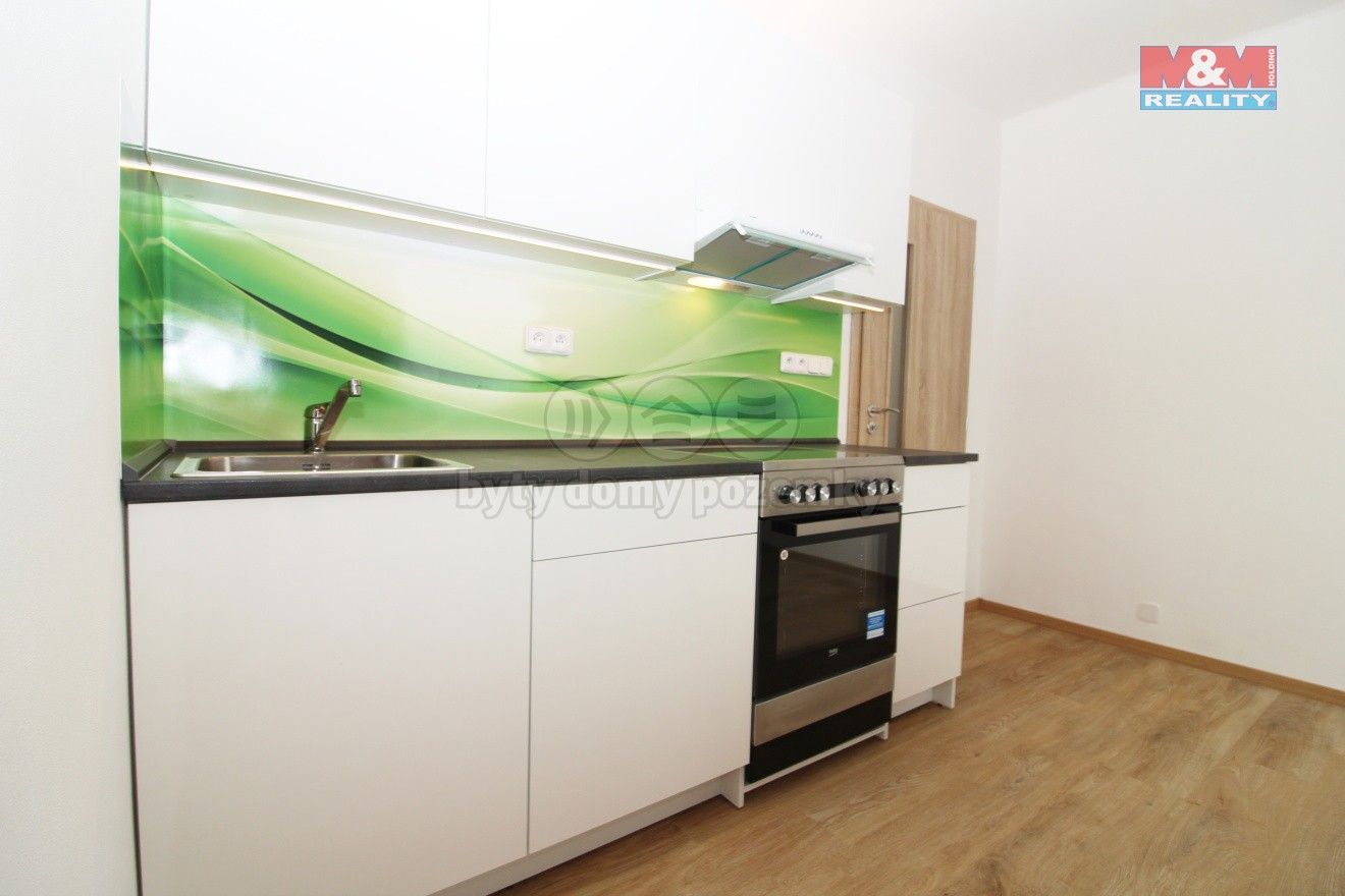 Pronájem byt 1+1 - Severní, Nový Bor, 38 m²