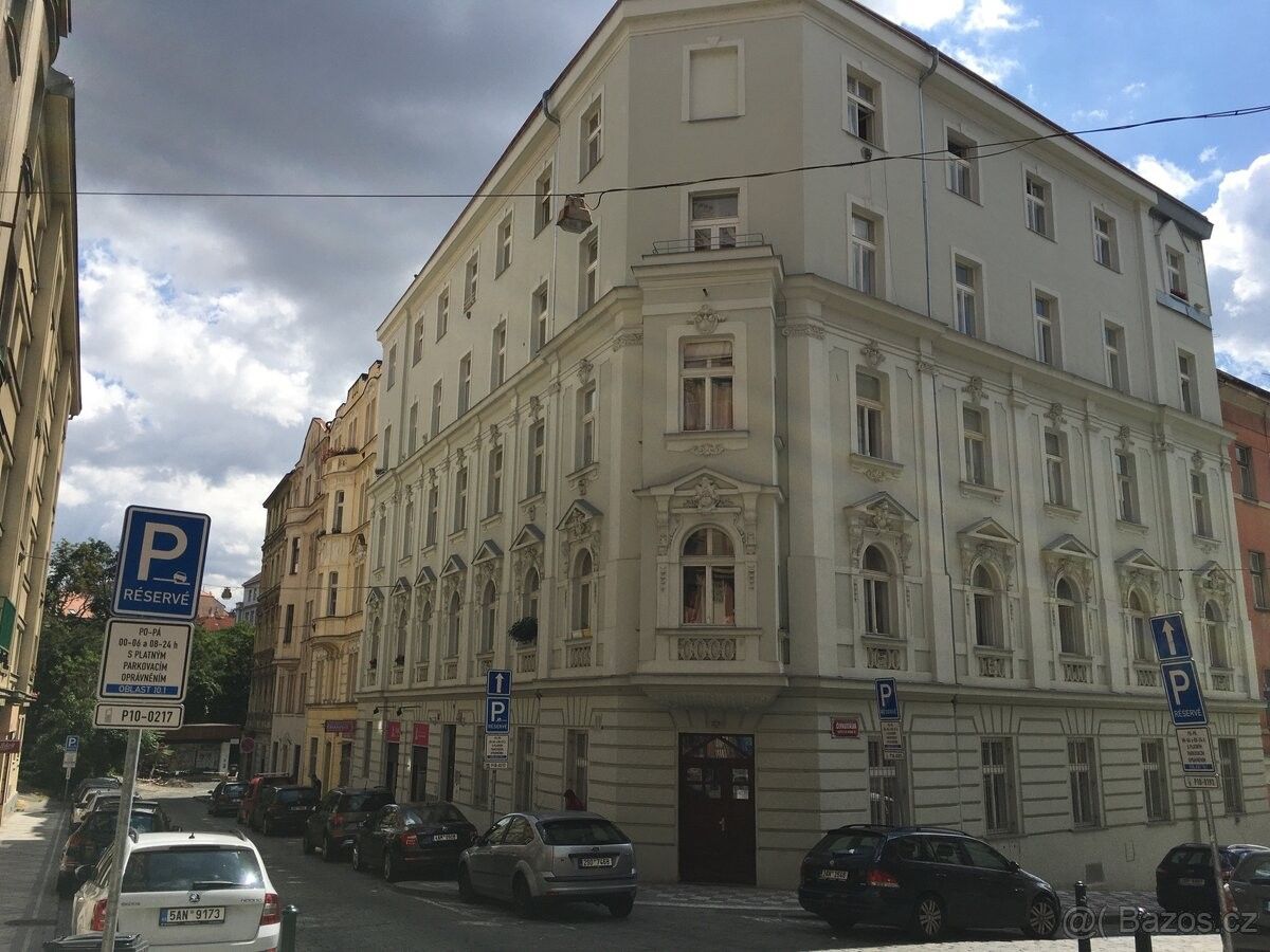 1+kk, Praha, 101 00, 43 m²