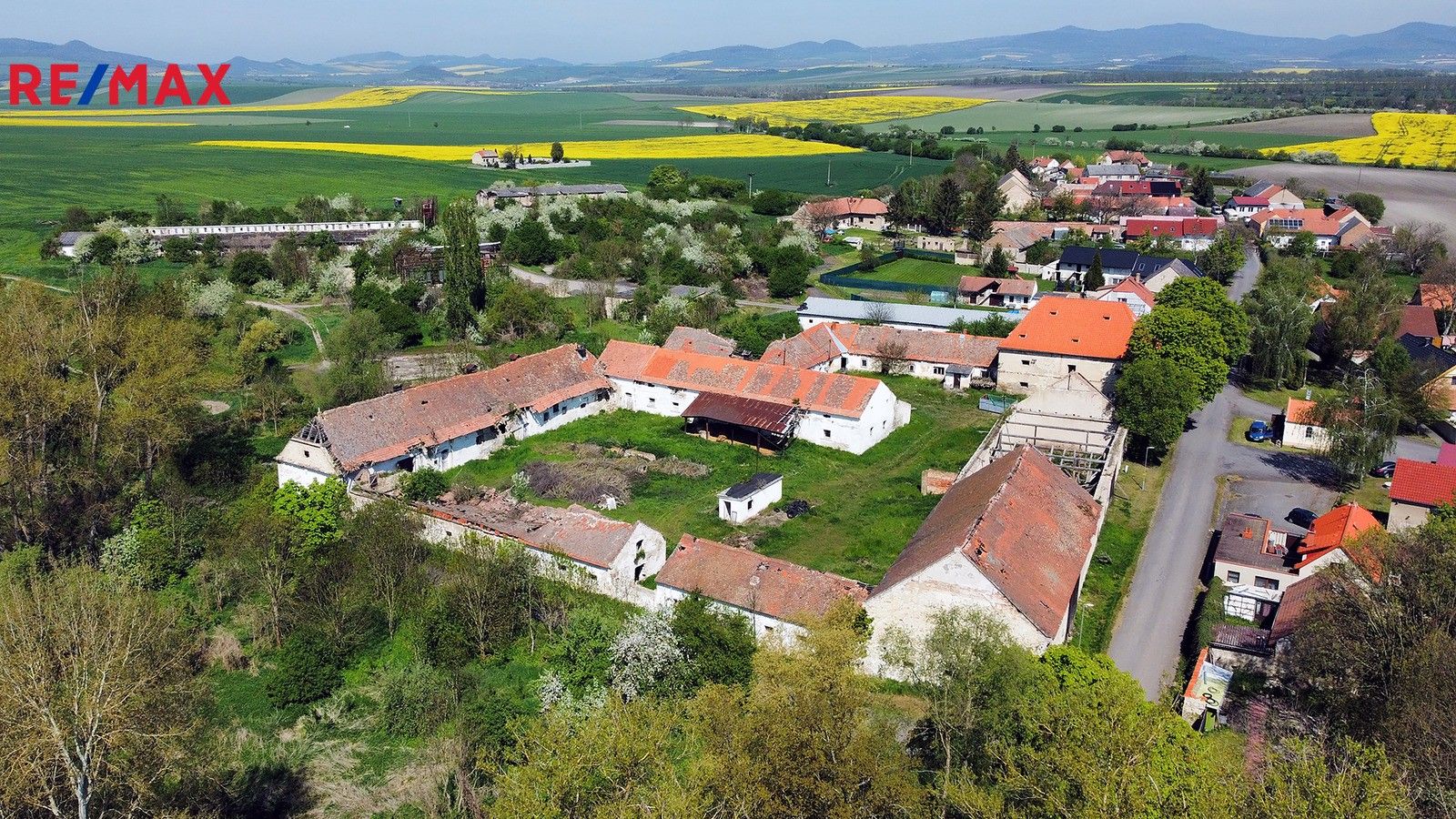 Prodej zemědělský objekt - Volenice, Počedělice, 2 500 m²