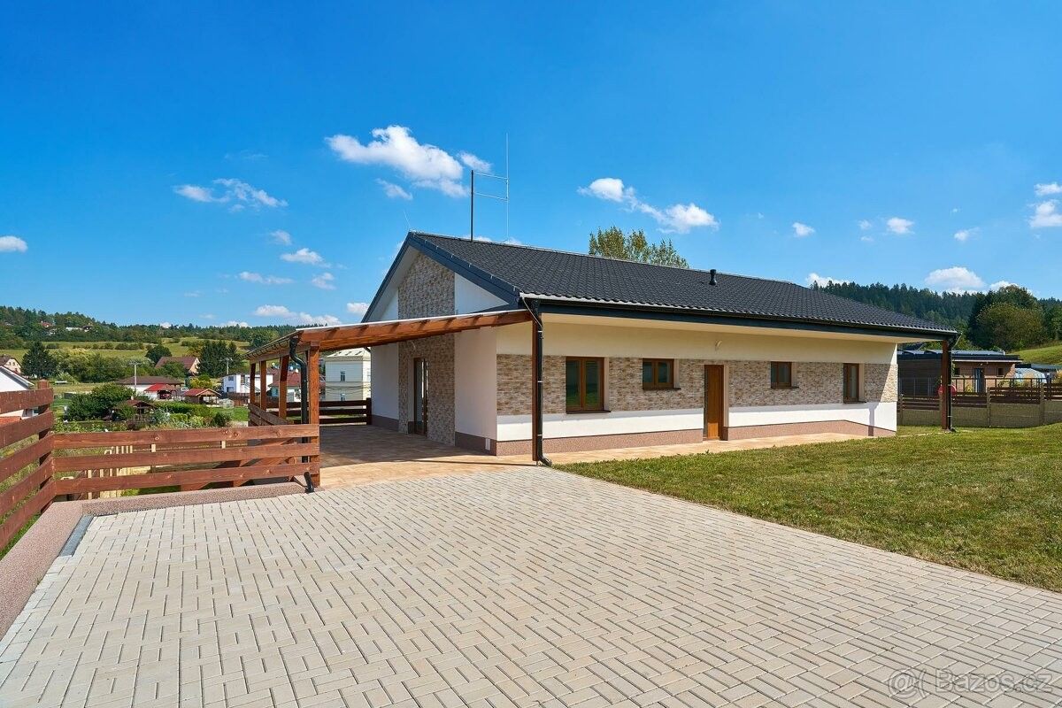 Prodej dům - Trutnov, 541 01, 124 m²