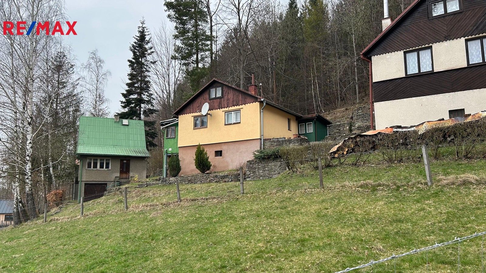 Chaty, Komorní Lhotka, 60 m²