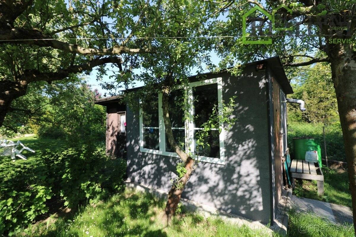 Chaty, Praha, 160 00