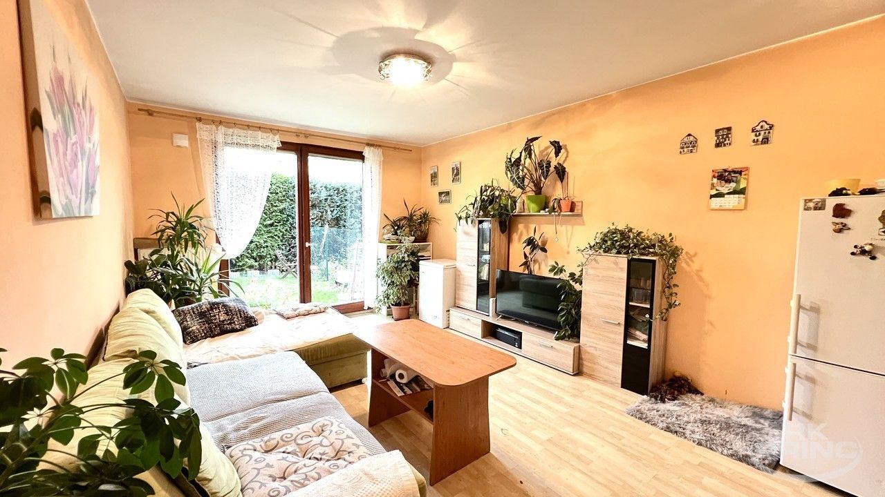 Prodej byt 2+kk - B. Němcové, Hostivice, 44 m²