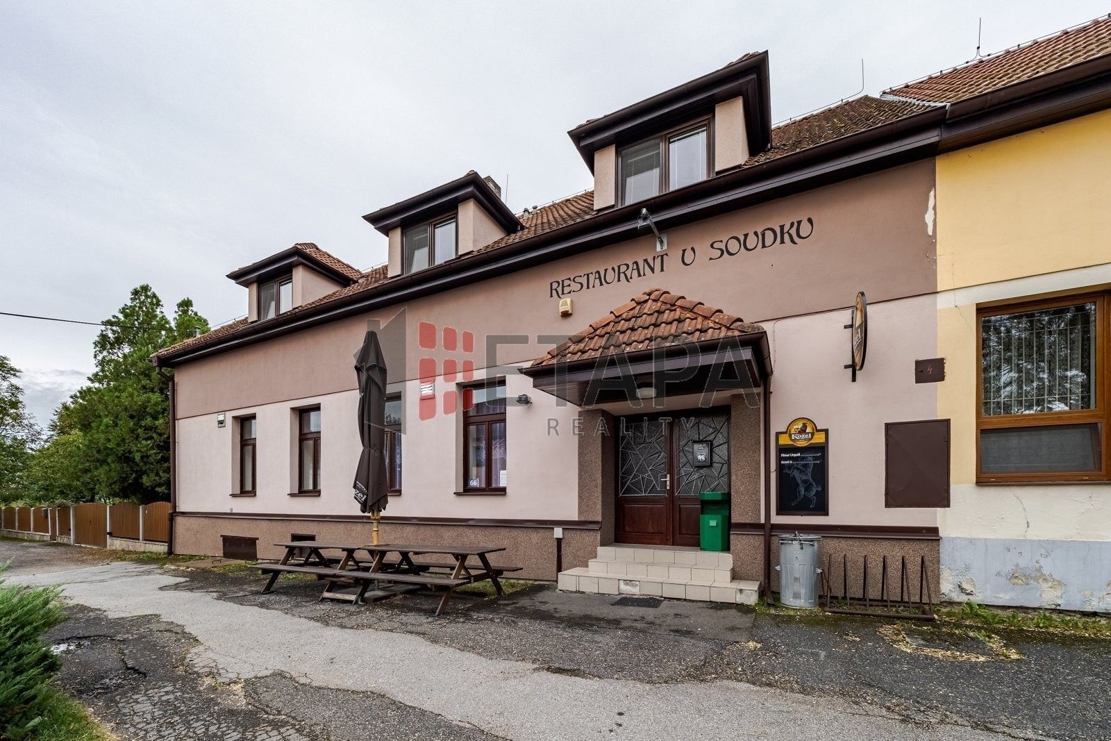 Ubytovací zařízení, Ražice, 432 m²