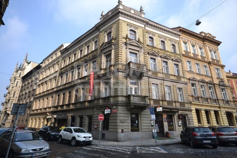 Pronájem kancelář - Na struze, Praha, 83 m²