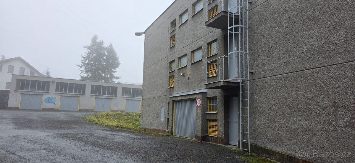 Garáže, Plzeň, 312 00