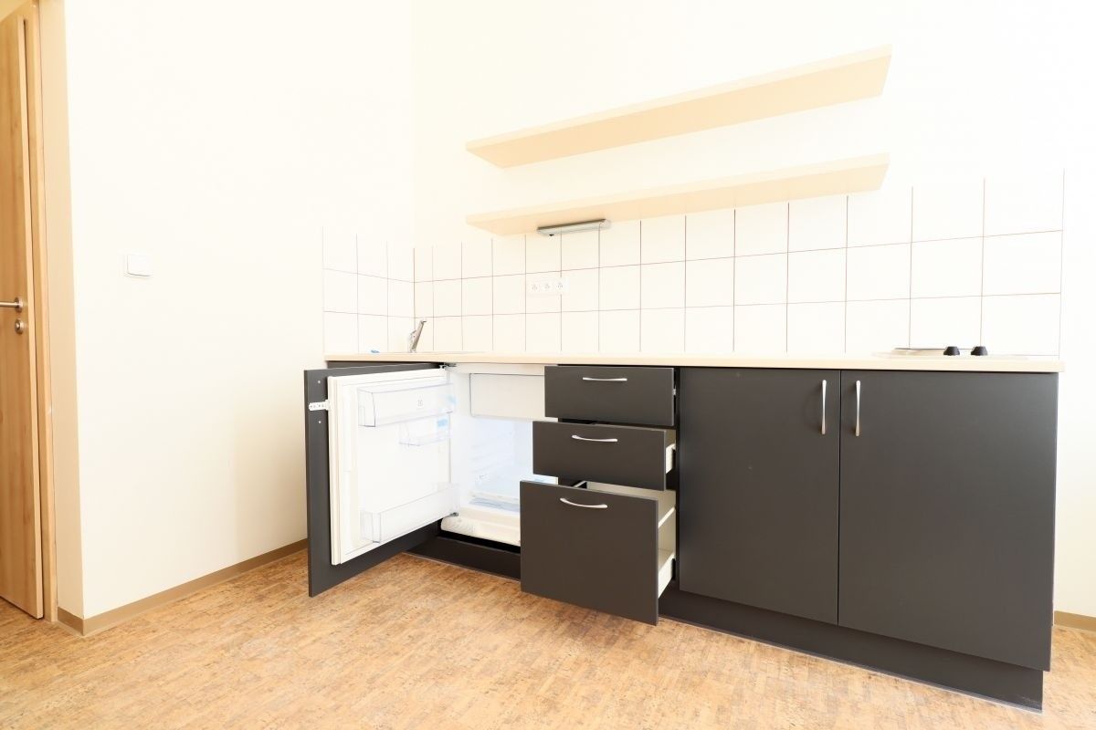 Pronájem byt 1+kk - Křížová, Praha, 24 m²