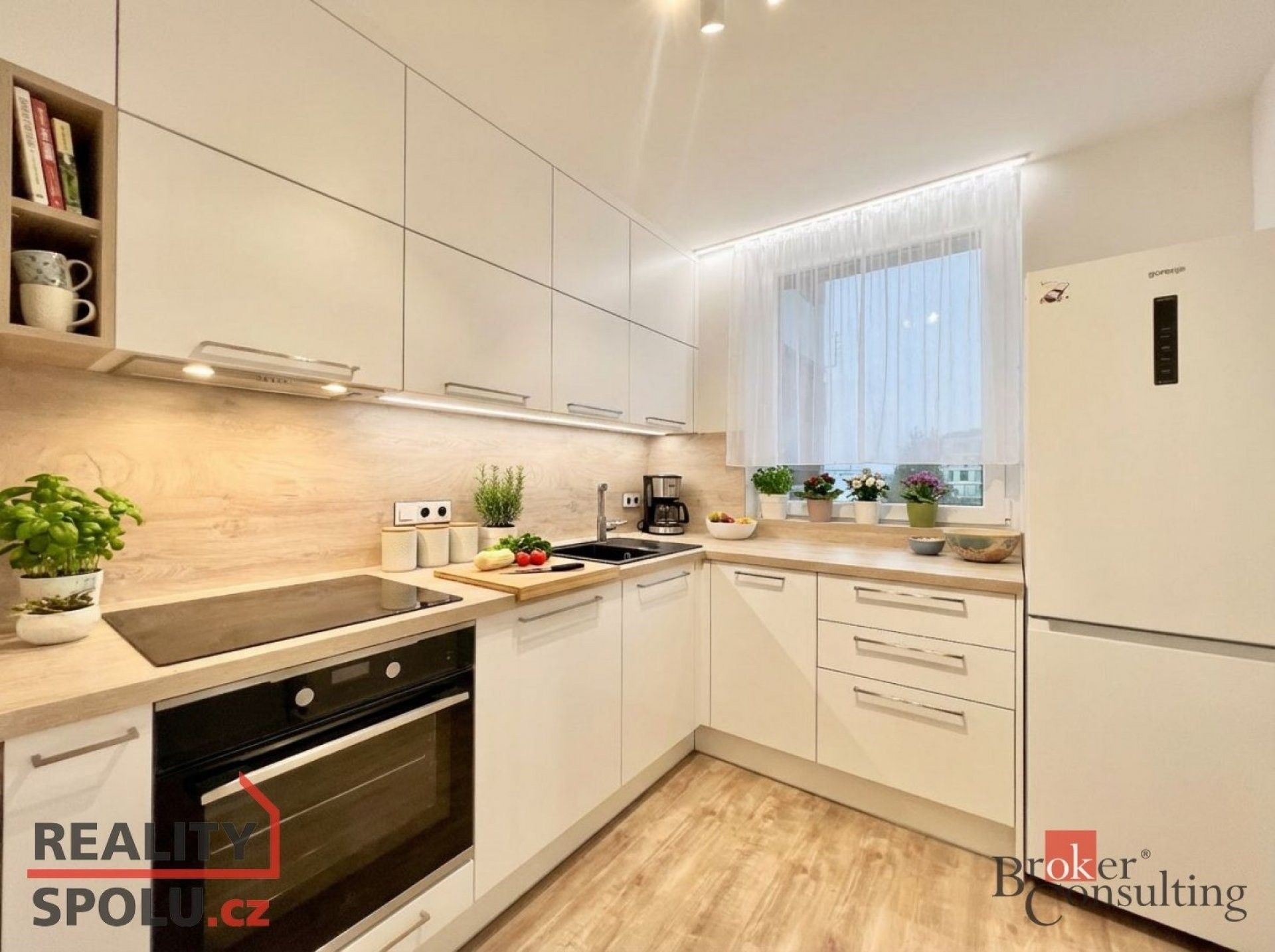 3+1, Pod dálnicí, Praha, 83 m²