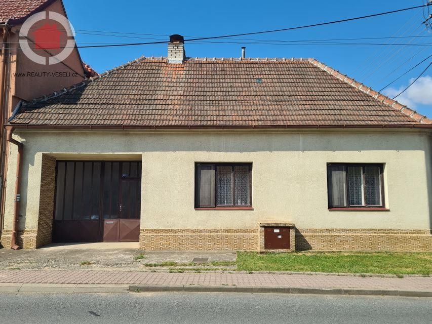 Rodinné domy, Velká nad Veličkou, 696 74