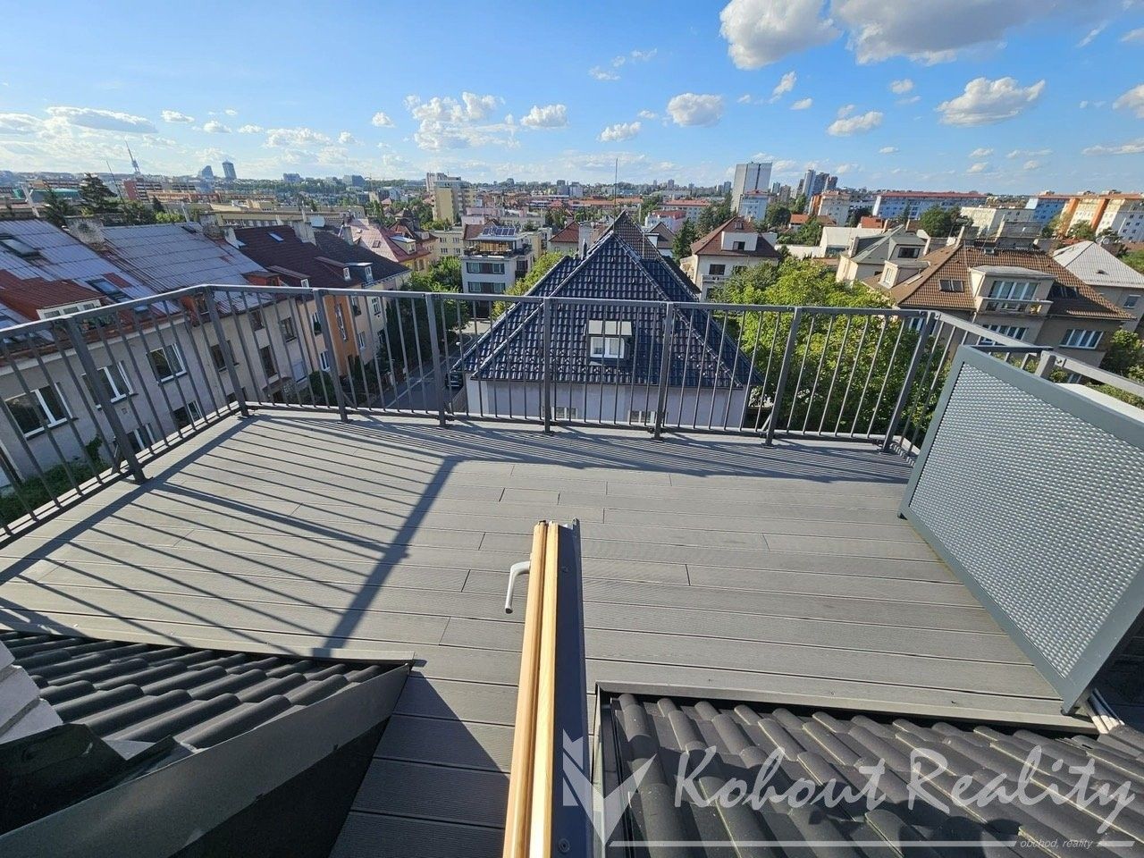 3+1, Nedvězská, Praha, 114 m²