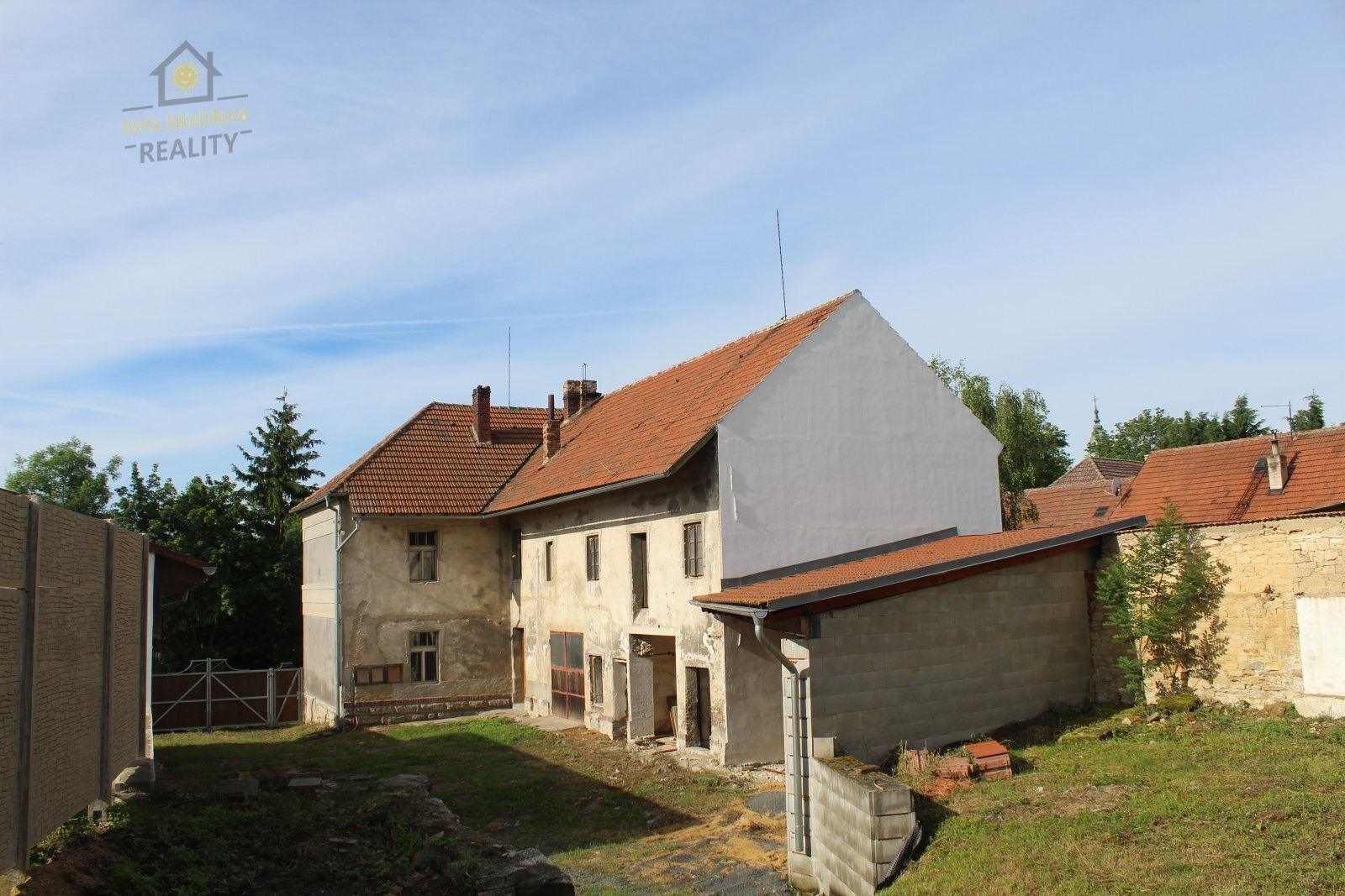 Prodej činžovní dům - Černochov, Peruc, 828 m²