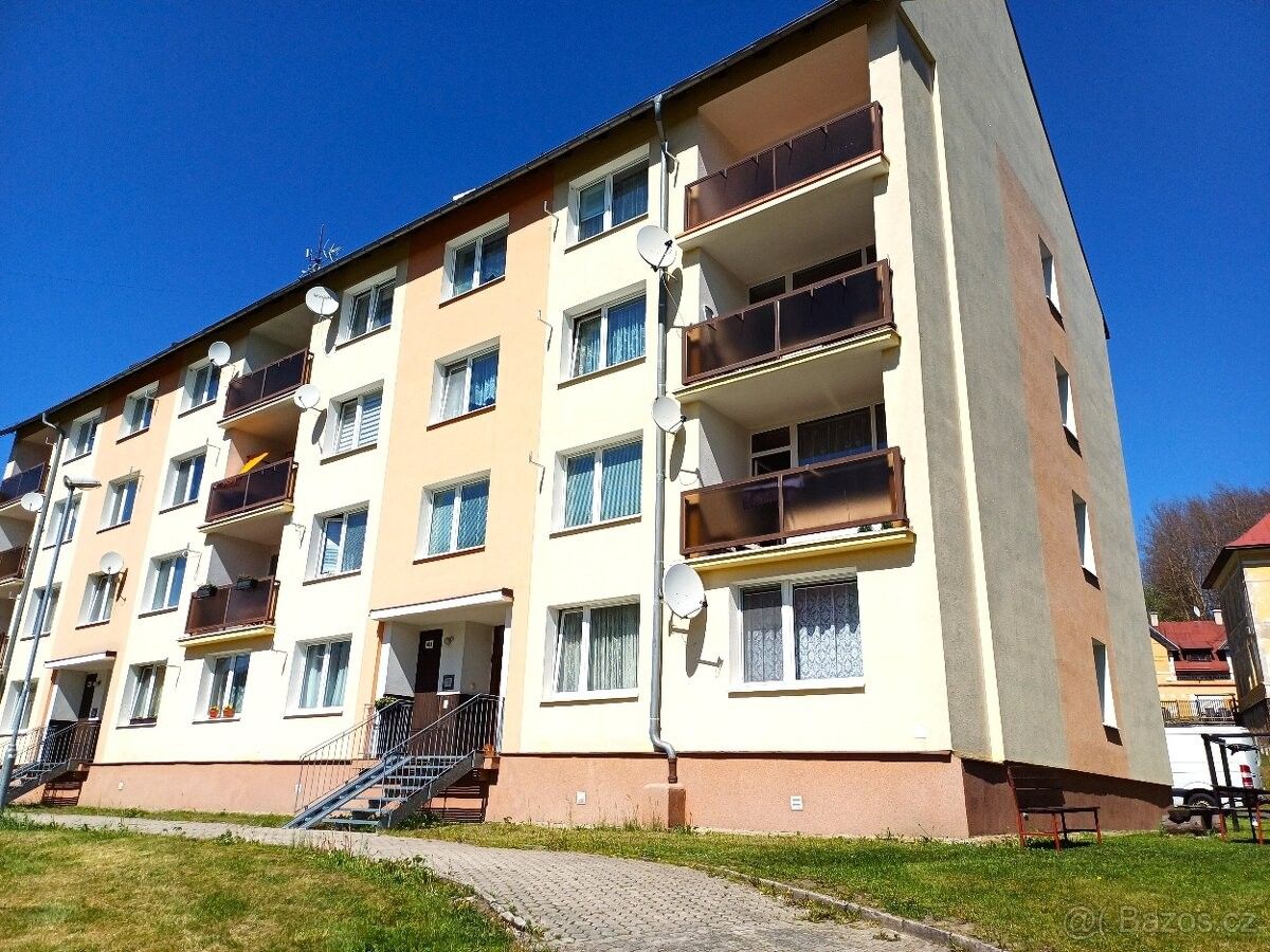 3+1, Pernink, 362 36, 65 m²