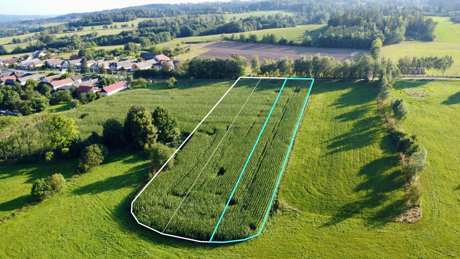 Prodej pozemek pro bydlení - Mirošov, 3 484 m²