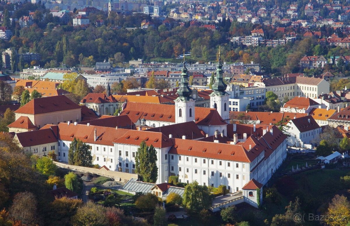 Prodej restaurace - Praha, 169 00, 900 m²