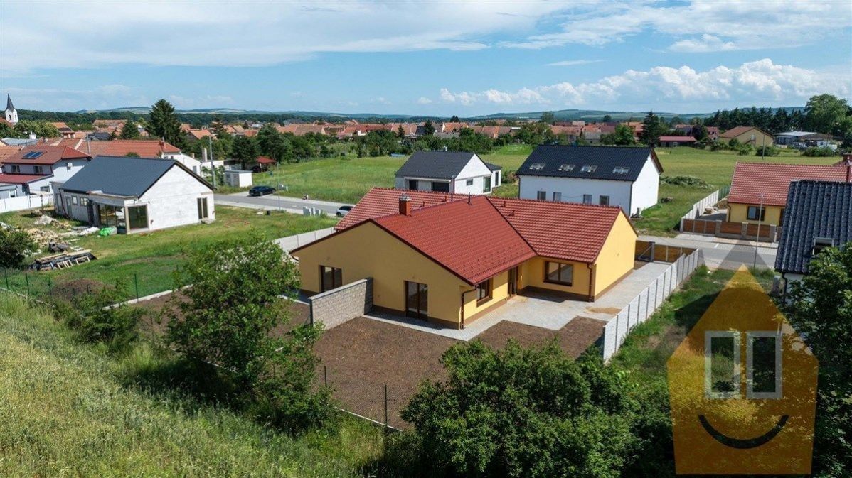 Rodinné domy, Pomezní, Žabčice, 120 m²